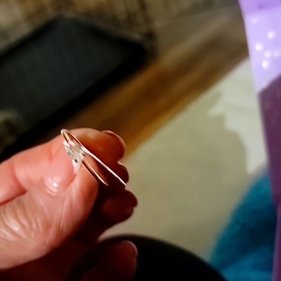 Melinda Maria Gold Ring Size 7 Nwt 42$